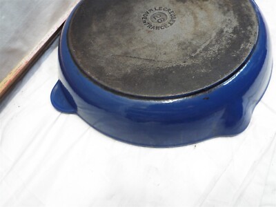 Vintage Le Creuset No. 26 Round Skillet Fry Pan Cast Iron