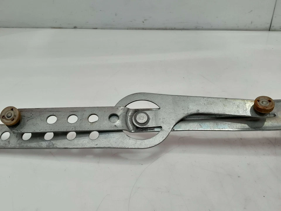 Chevy C/K 1500 1988-1994 manual regulador de ventana delantera lado del conductor LH fabricante de equipos originales Foto 3 de 4