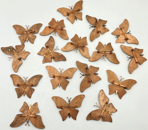 3 VINTAGE AGED COPPER BUTTERFLY PINS WITH TWO 10x8mm. OVAL WING SETTINGS L702 - Picture 4 of 5