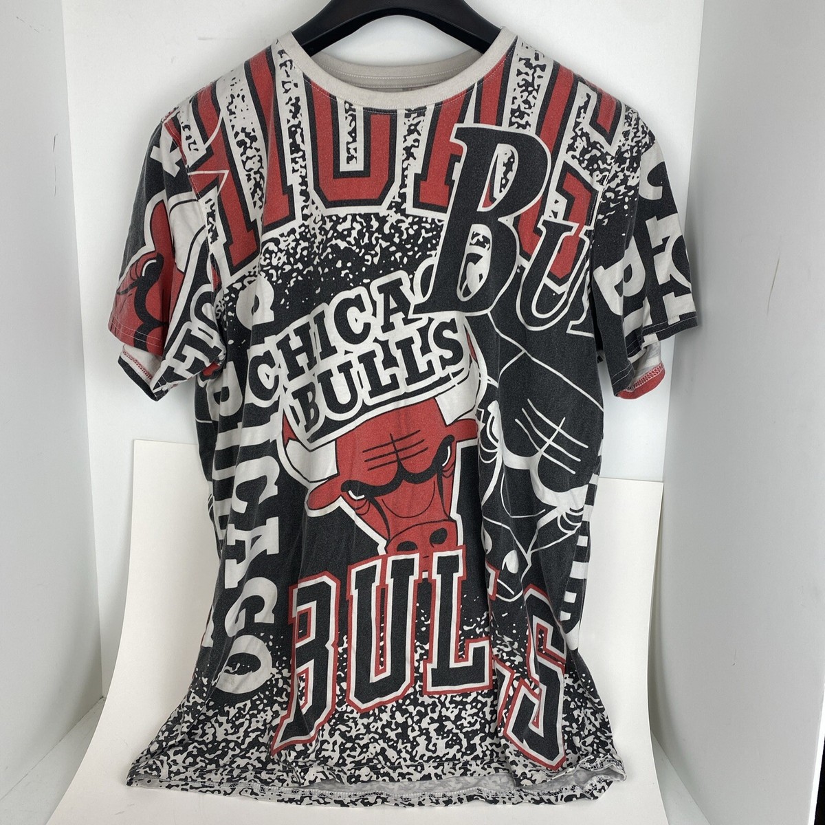 Vintage Chicago Bulls All Over Print T Shirt NBA Size M/L | eBay