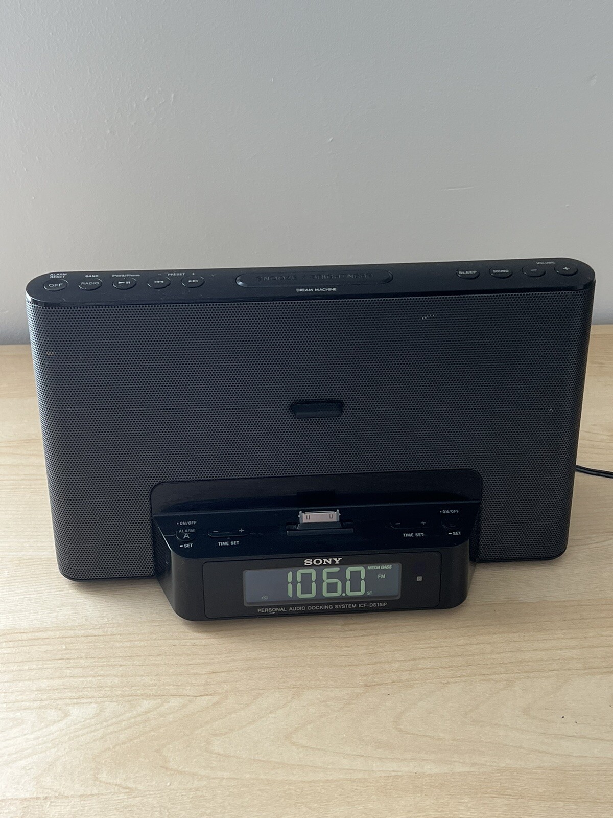 Sony ICFDS15iP Radio FM iPod Dock Clock Alarm Black Working eBay