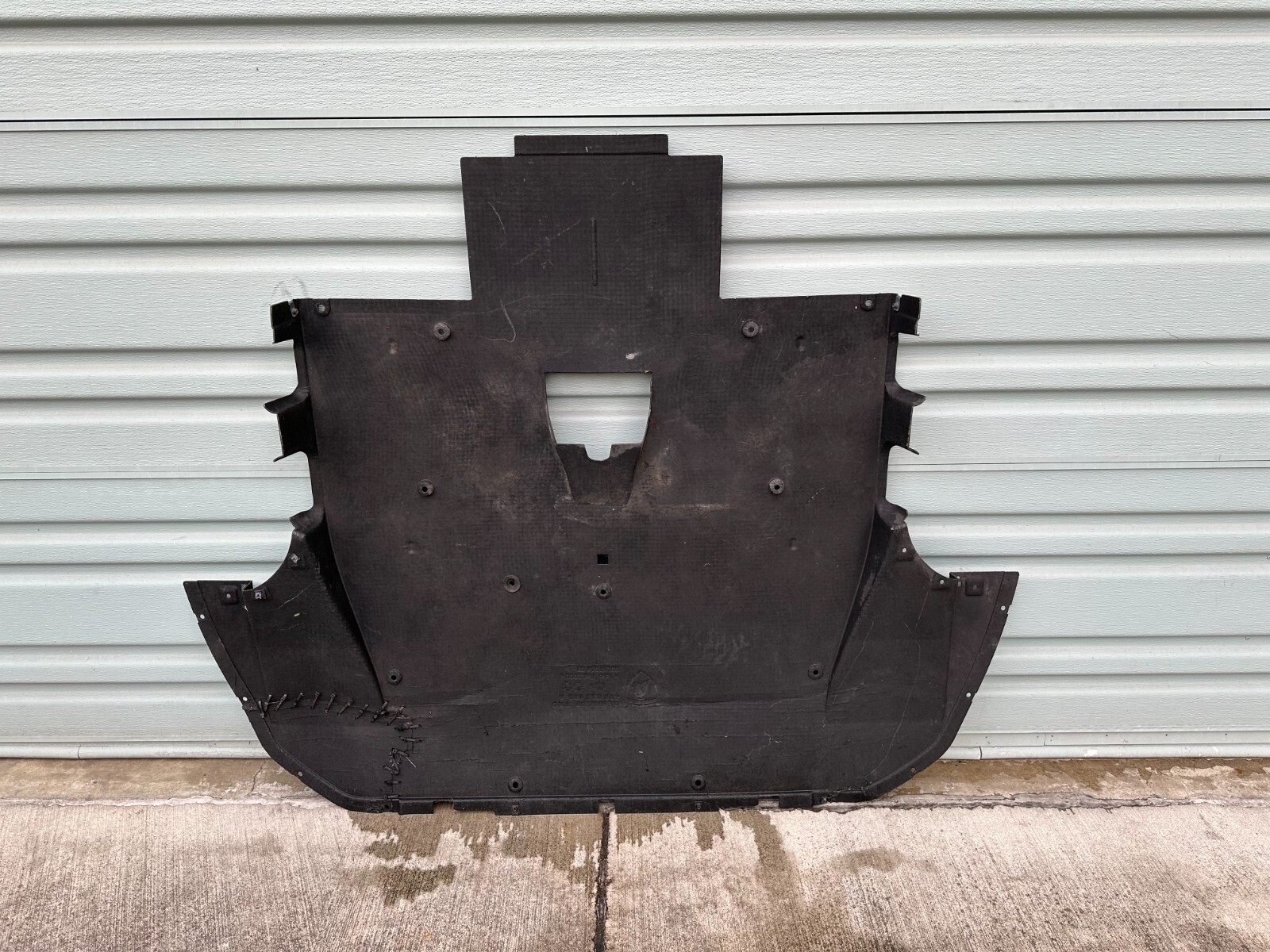 LAMBORGHINI AVENTADOR STREAMLINE UNDERTRAY BOTTOM PANEL COVER OEM 470825189A