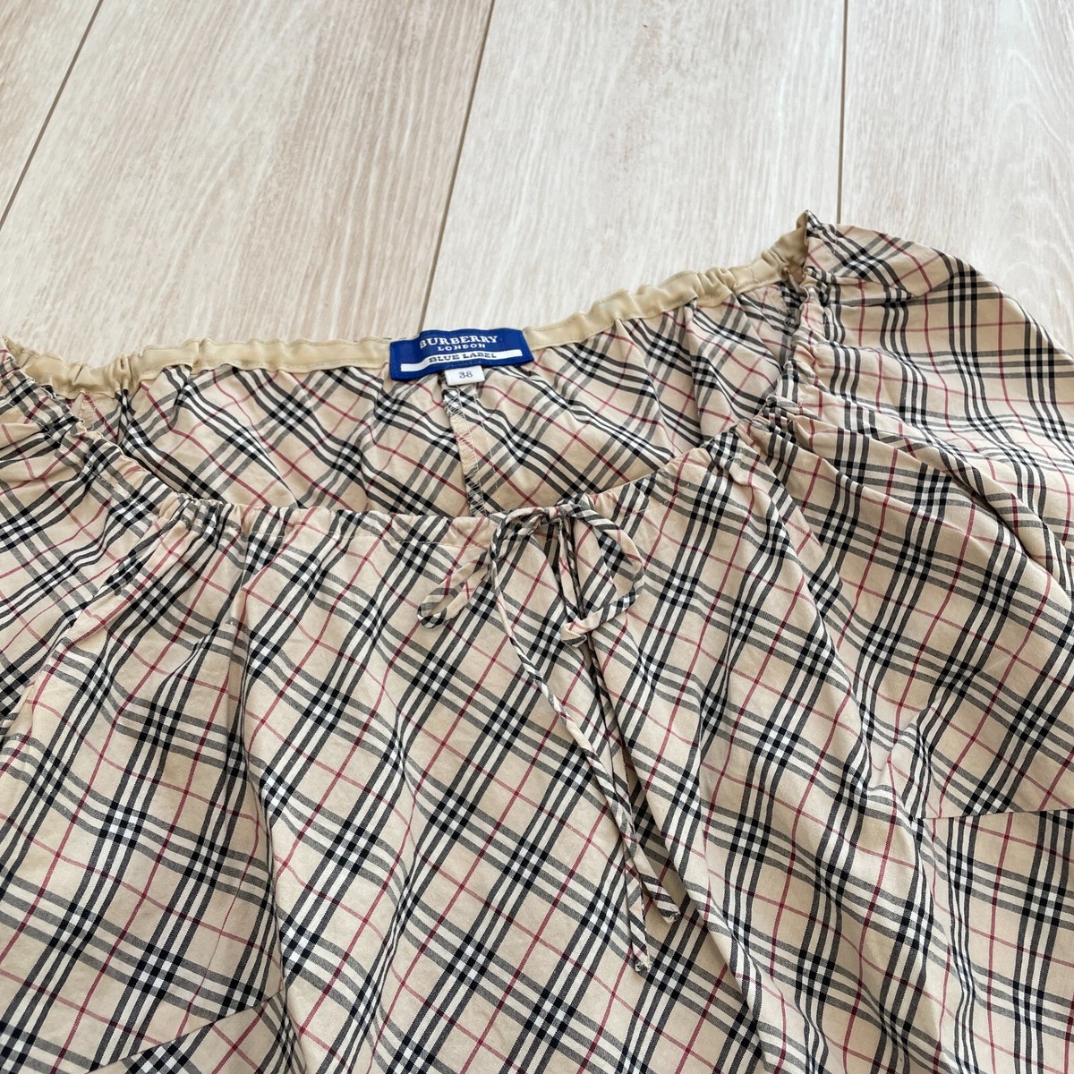 Burberry Blue Label Blouse Nova Check Beige Women Size 38/XS Burberry Blue Label Blouse Nova Check Beige Women Size 38/XS