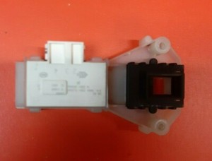 Waschmaschine INDESIT IWME126 UK/E Türschloss