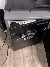 Extremely Heavy Duty Sentry Safe | NO CODE | ...