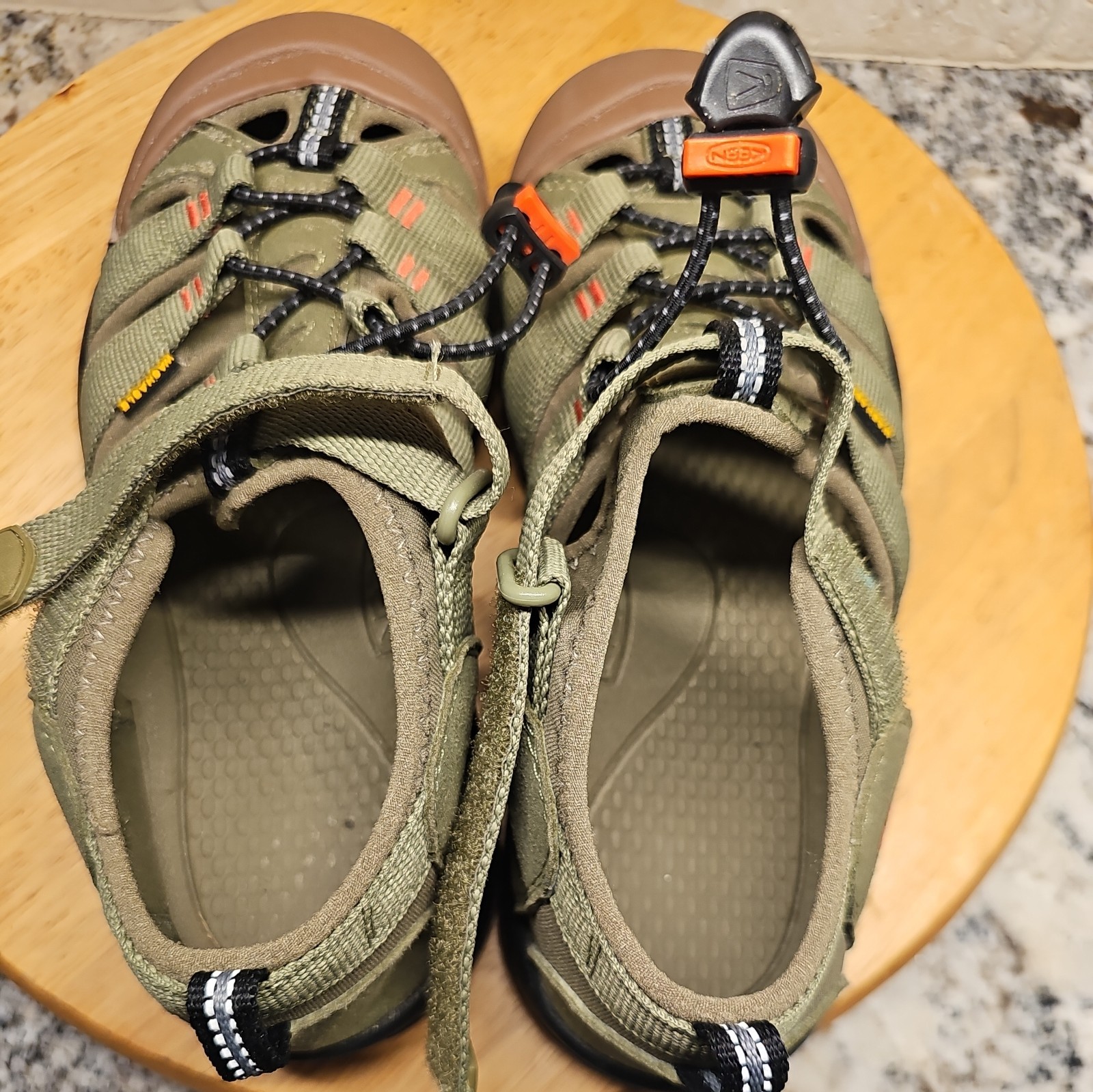 Sandali da pescatore KEEN Newport H2 1025073 verdi scarpe da trekking outdoor acqua taglia 5