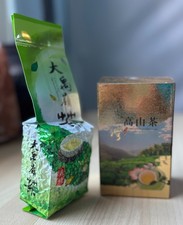Taiwan Da Yu Ling Mountain Oolong Tea 150 g 5 Oz hand picked tea leaves.