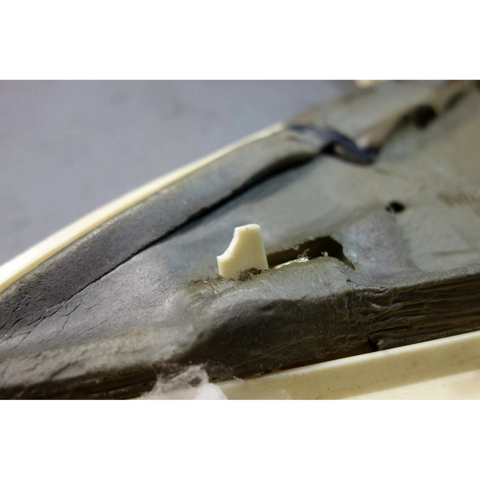 Par de cubiertas traseras de pilar C gris para BMW E36 serie 3 cupé 1994-1999 dañadas OEM Foto 4 de 4