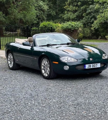 2002 Jaguar XKR 