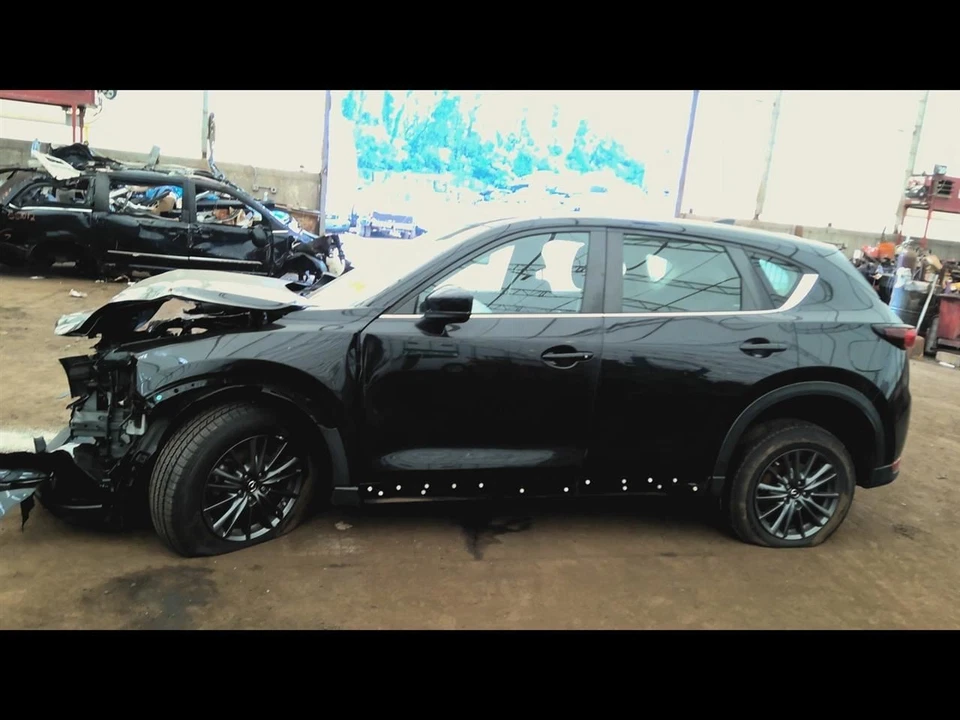 CX-5      2019 Fuel Vapor Canister 6626537 - Image 3 of 4