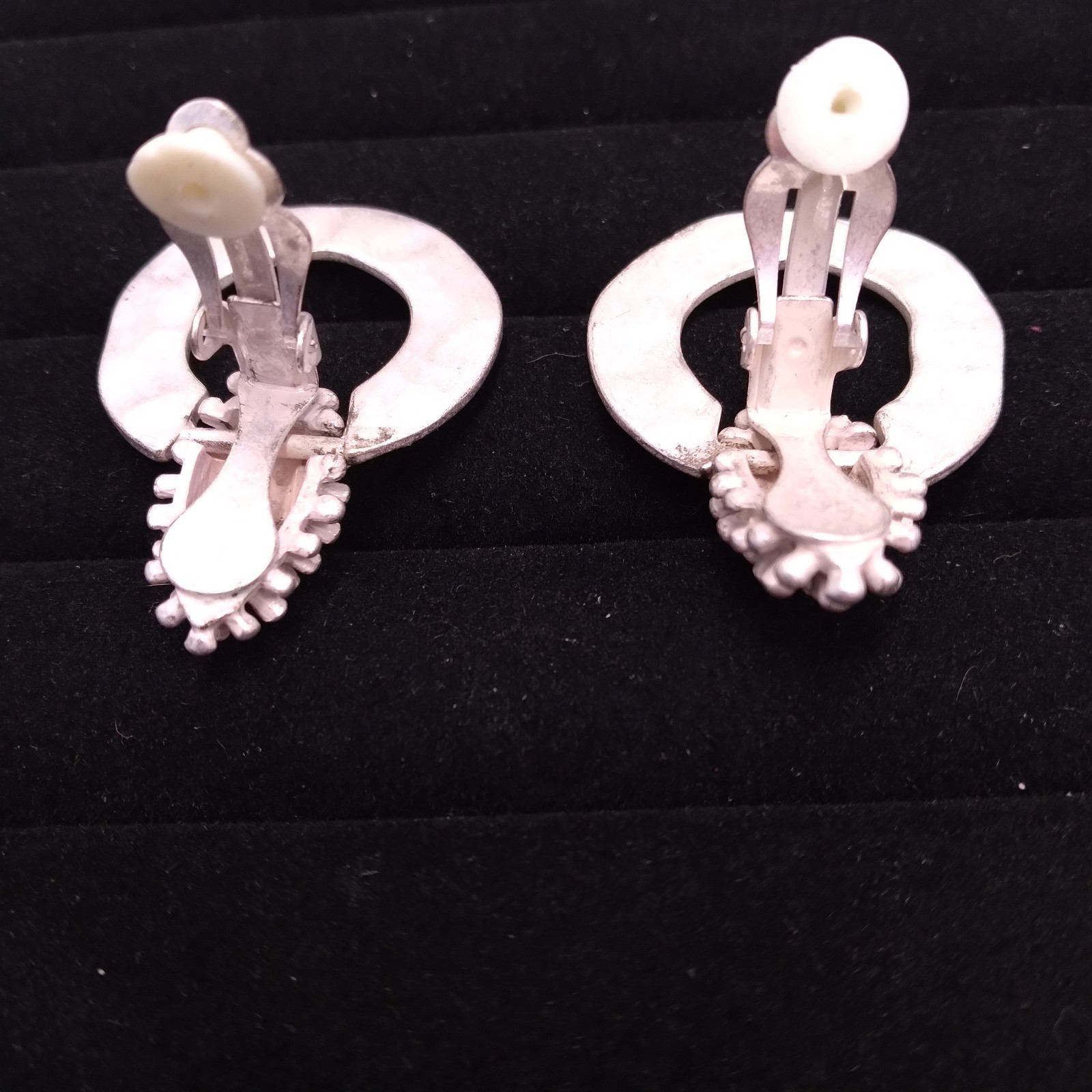 Silver Tone Chunky Circle Dangle Earrings Clip-On - image 15