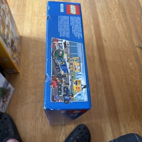 LEGO City 60169 Cargo Terminal New Retired Sealed Building Set