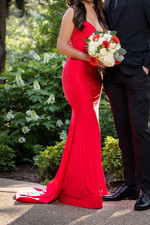 Sherri Hill dress Corral Size 2 beaded fitted V-Neckline Lace Up back Gown