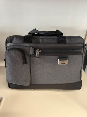 バッグ TUMI Tumi Arrivé Short Trip Dual Access 4 Wheeled Packing Case