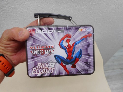 Bill Elliott #9 Dodge Spider-Man Intrepid 2001 Original Packaging 1/64 Scale - Picture 13 of 16