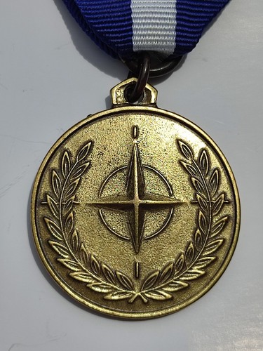 MEDAGLIA NATO KOSOVO PATTO ATLANTICO ONU NAZIONI UNITE GUERRA MILITARE MEDAL - Foto 2 di 5