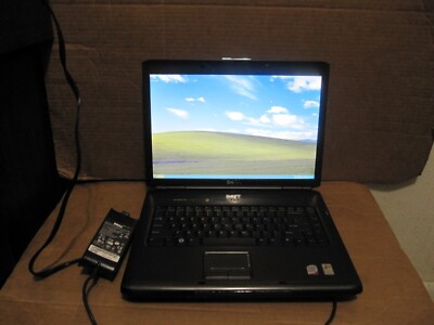Dell VOSTRO 1500 Intel Core 2 Duo 2.2GHz,3GB RAM,250GB HD,Windows