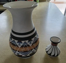 Native American (Sioux) Etched & (Navajo) Pottery Vases Signed by Hepo & PG frog