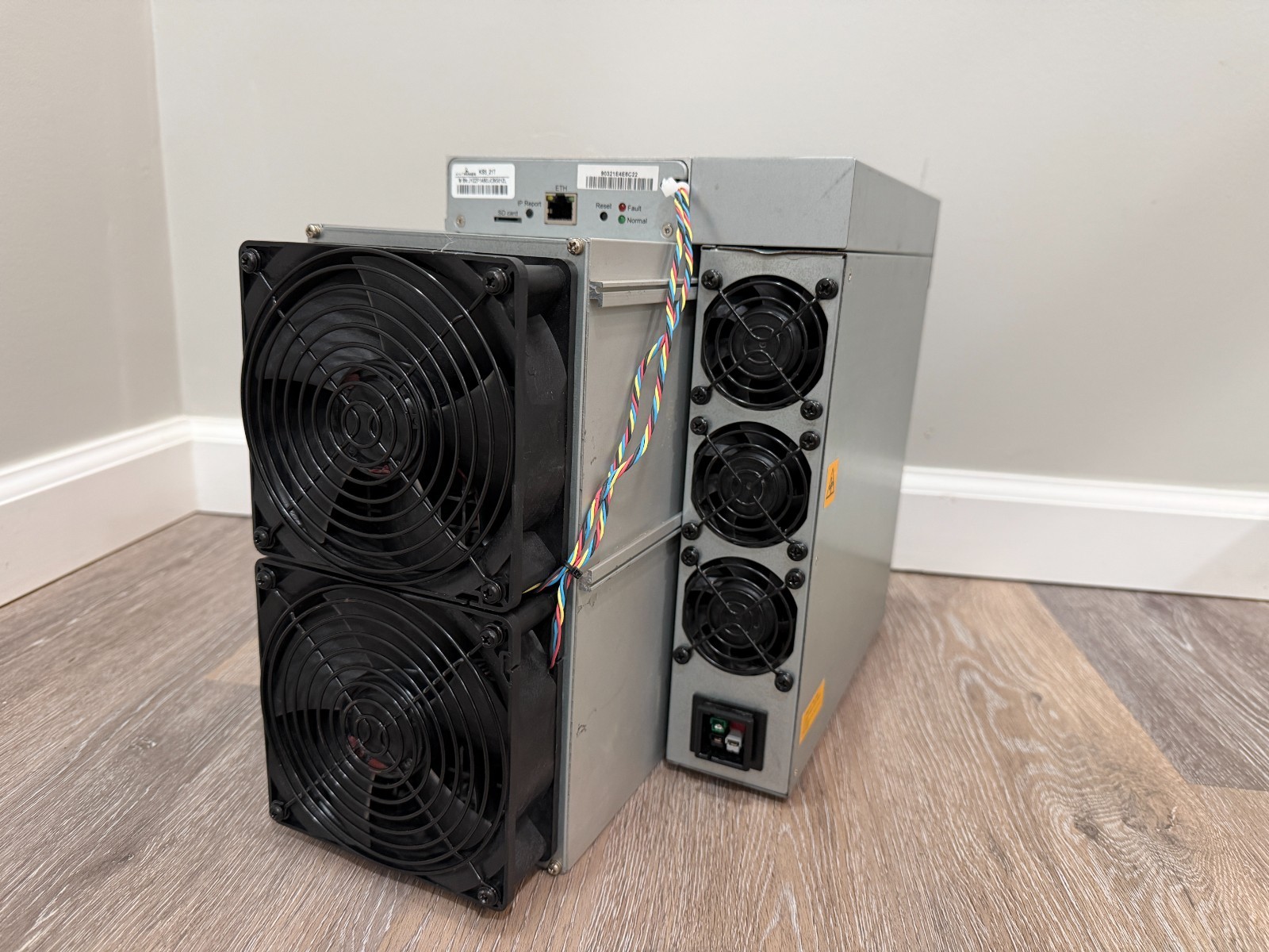 Bitmain Antminer KS5 Pro 21TH/s Kaspa Miner KHeavyHash ASIC