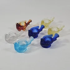 Lot Of 7 Degenhart Glass Birds with Berry Vintage Salt Dip Cellar
