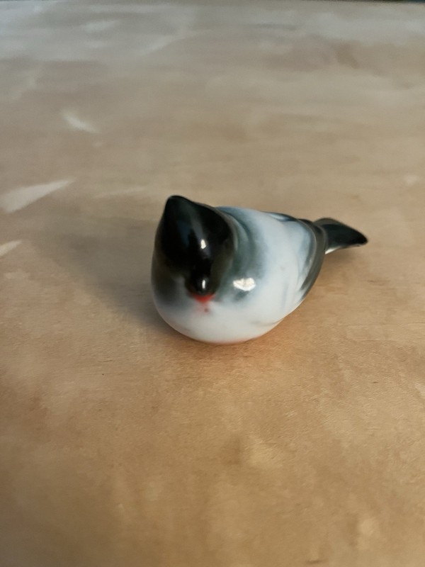 Vintage Hand-Painted Porcelain Bird Figurine 2.5” Gloss Finish Mcm Japan Style