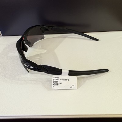 Oakley Flak 2.0 XL Sport Sunglasses Polarized Gray Lens Black Wrap