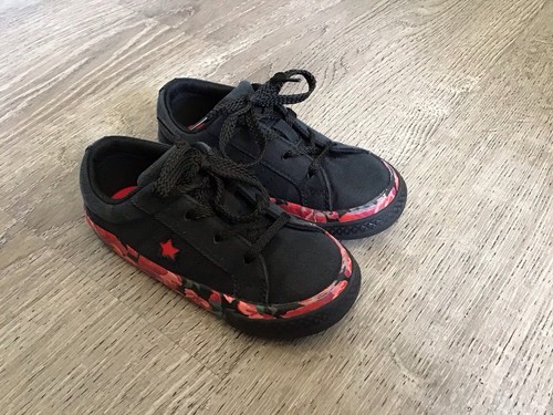 Converse One Star Ox Toddler Shoes Black Canvas Red Pink Floral Size 9 762825F - Picture 2 of 12
