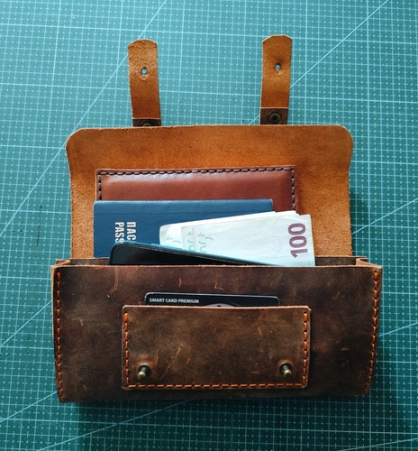 Brown Belt Bag. Handmade. Natural Leather, Vegetable Tanned. - Picture 5 of 16