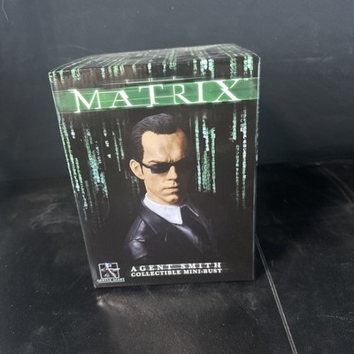 Agent Smith Collectible Bust xxx/7000 - Gentle Giant Matrix with