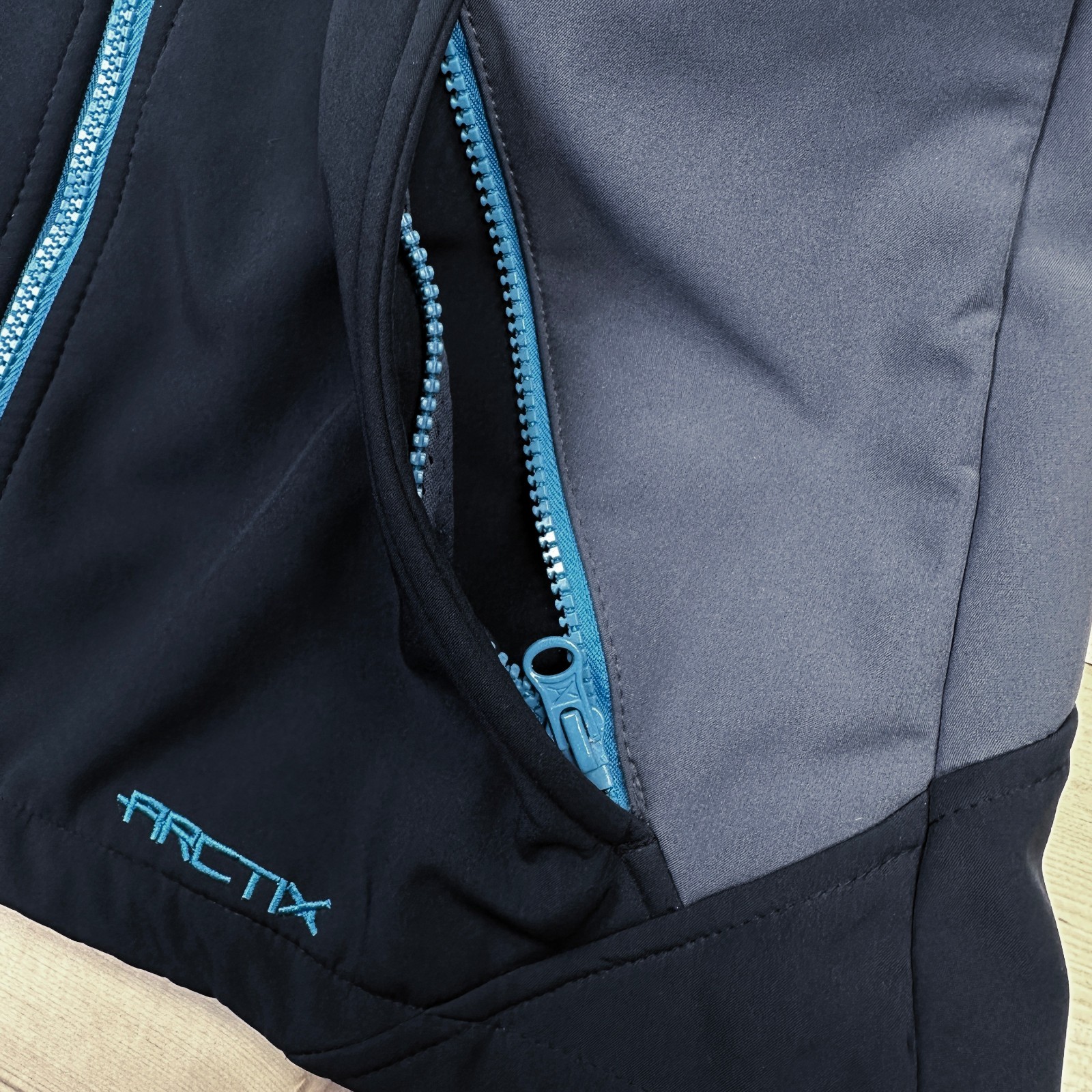 Arctix Softshell Jacket Small Black Gray Full Zip… - image 6