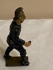 Vintage Lead Fireman Figure Toy Soldier ak-53