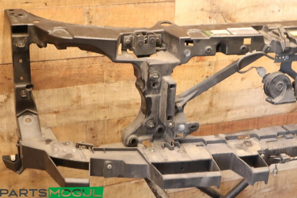 06-13 路虎揽胜 Sport L320 前散热器支撑支架 原始设备制造商  — 第 2/4 张图片