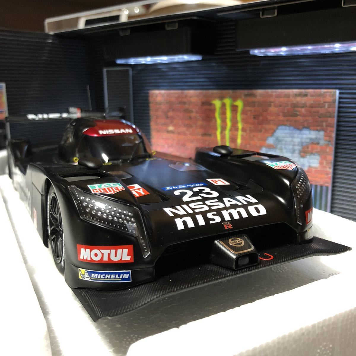 Auto Art 1/18 NISSAN GT-R LM NISMO Black Near unused Japan Auto Art 1/18 NISSAN GT-R LM NISMO Black Near unused Japan