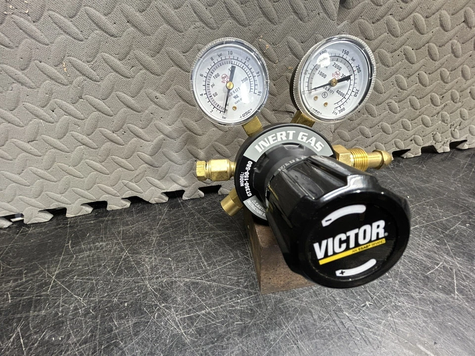 Regulador Victor GT350-150-580 gás inerte alta capacidade dois estágios - Imagem 3 de 4
