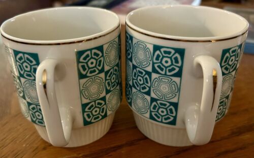 Mccoy Co. Stacking Coffee Mugs Set of two Green and White VINTAGE - Picture 3 of 6
