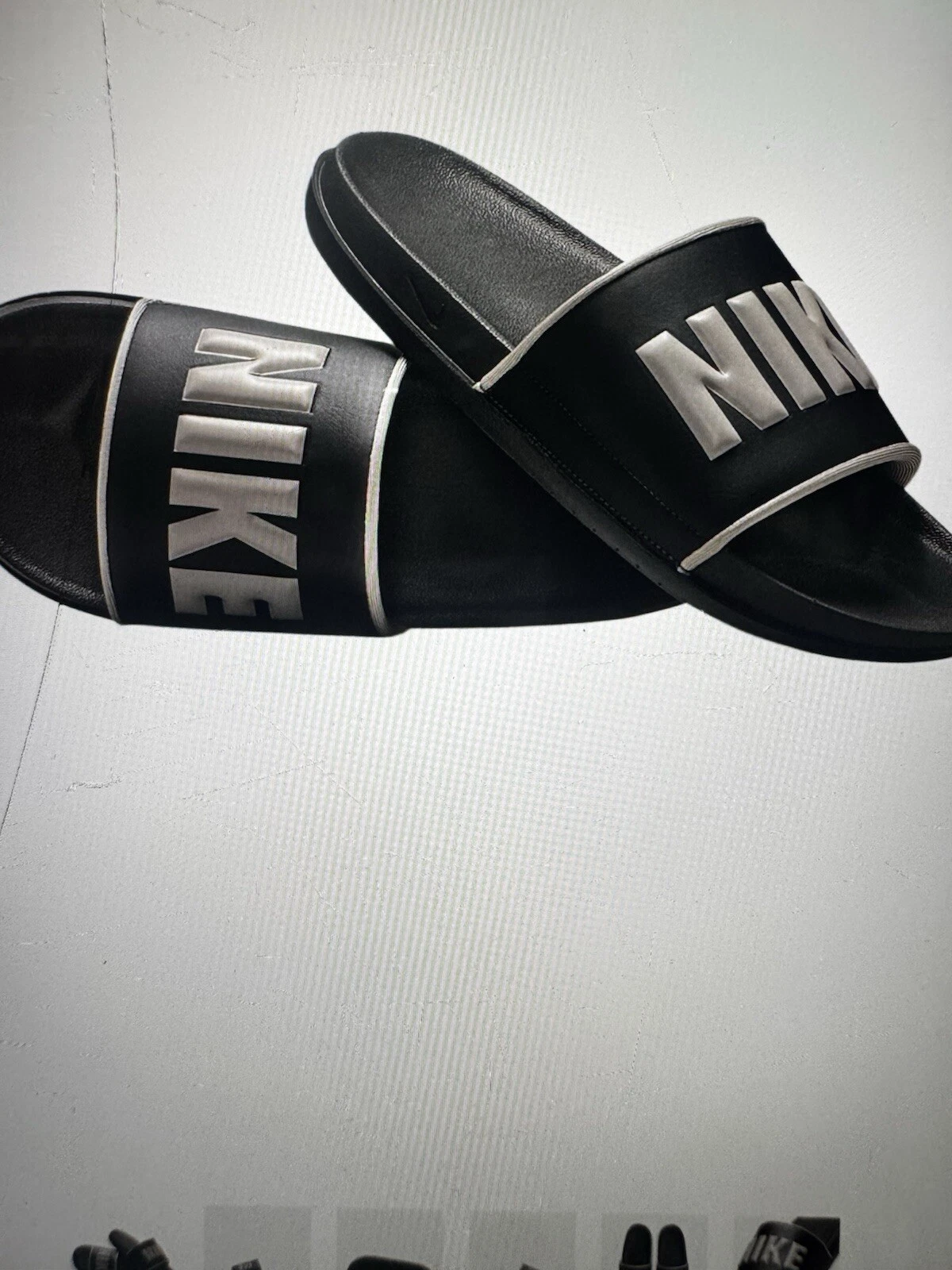 Nike Sandalo Uomo Donna OffCourt Slide Nero Bianco Taglia 7 M 8 W