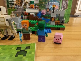 Lego Minecraft 21123, The Iron Golem 100% Complete With Box