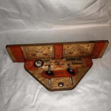 Bench Dog Crown Moulding Cutting Jig used
