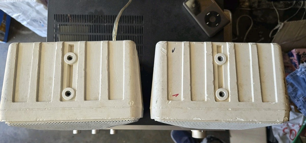 Bose Model 101 Music Monitor Set of 2 Loud Speakers White Free