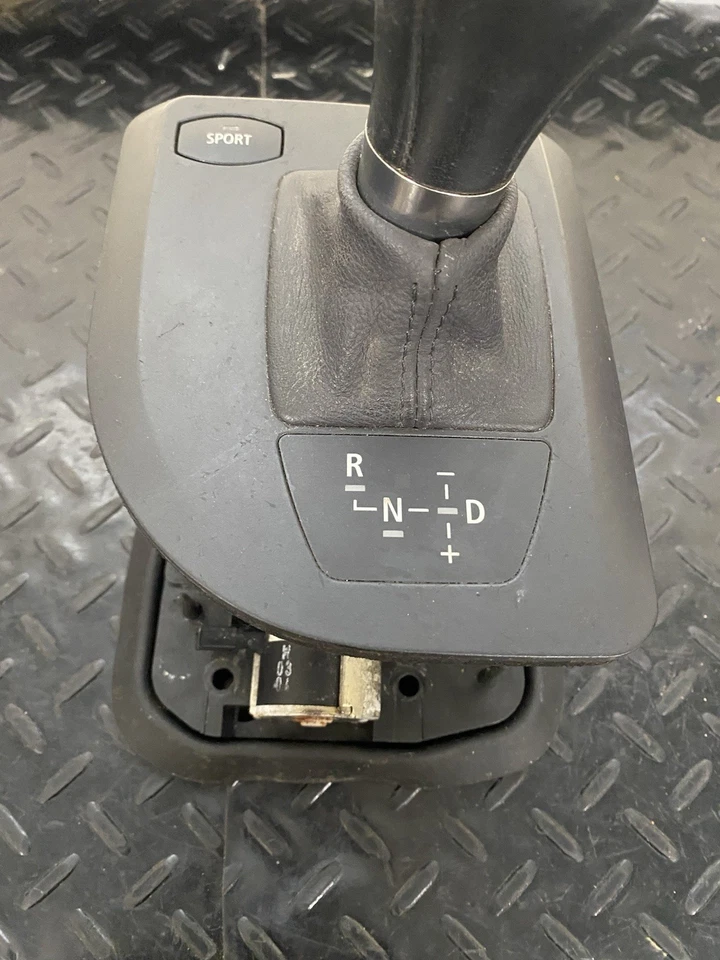 Palanca de cambios automática 7507080 OEM BMW E46 E60 325ci 330ci 2003-2006 Foto 2 de 4