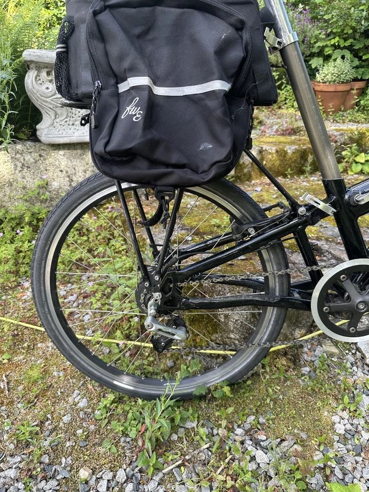 Airnimal Joey Folding Bike – Premium British Folding Bike - Image 2 of 4