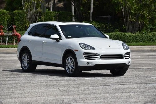 2013 Porsche Cayenne Sport Utility 4D Image 1 of 2