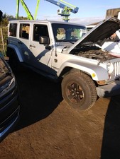 Used Wheel fits: 2012 Jeep Wrangler 17x7-1/2 5 spoke painted black Grade A