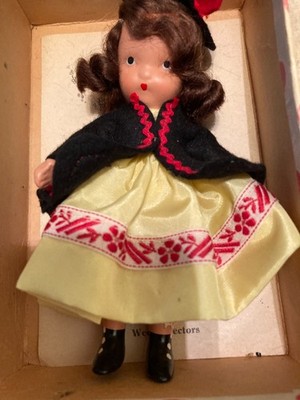 #123 One-Two Button My Yellow Dress Shoe Nancy Ann Storybook