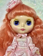 Blythe✳︎Dinty Biscuit✳︎Box and stand included