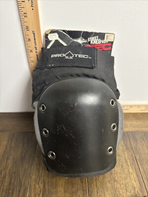 PROTEC STREET KNEE OPEN BACK MEDIUM BLACK