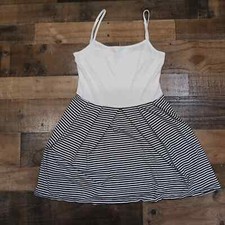 GAP Womans Medium Spaghetti Strap White & Black Striped Dress Summer