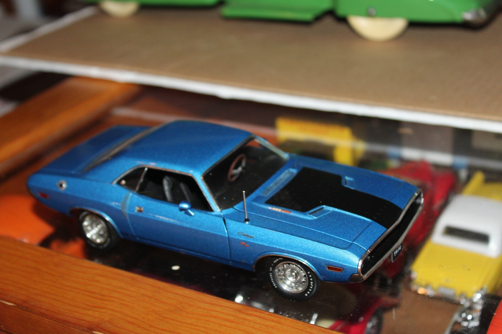 ERTL WIX 70th ANNIV. COMMEMORATIVE TWO DODGE CHALLENGERS  DIECAST SET in BOX