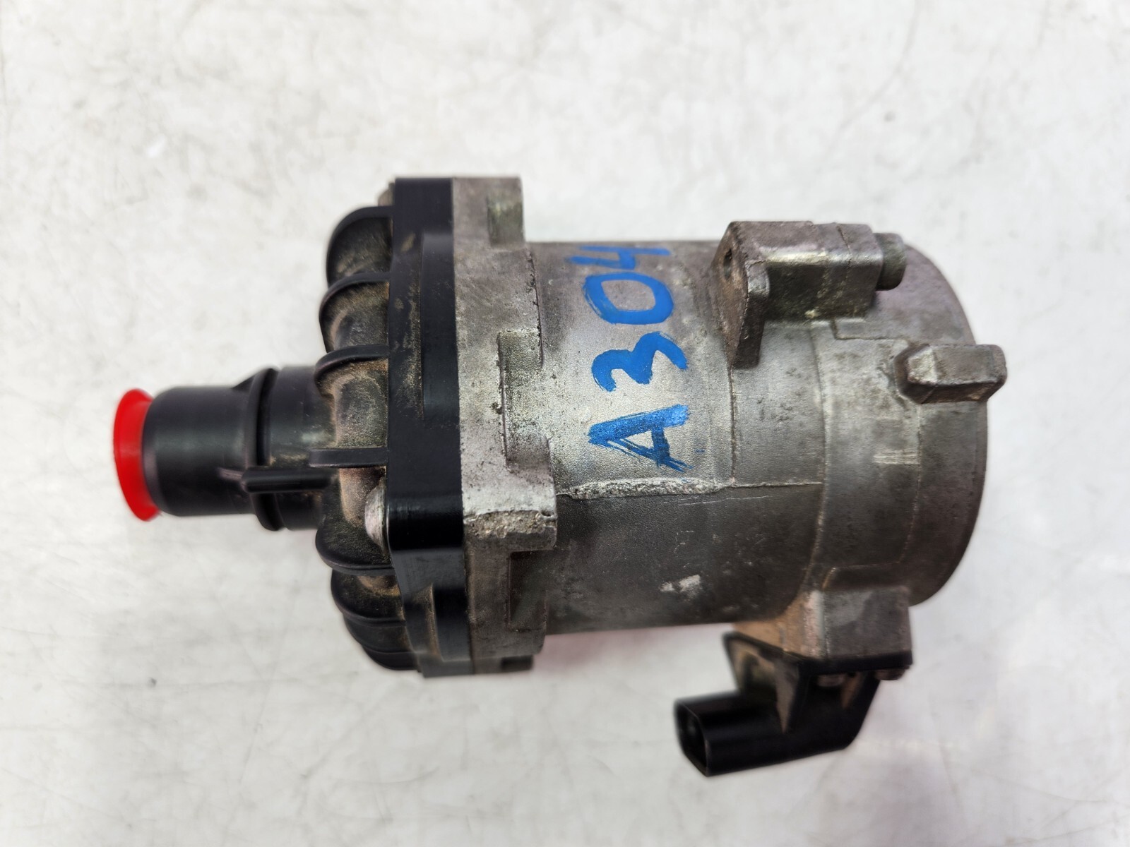 ✅ 2010-2014 OEM Rolls-Royce Ghost RR4 Auxiliary Aux Coolant Water Pump Cooling