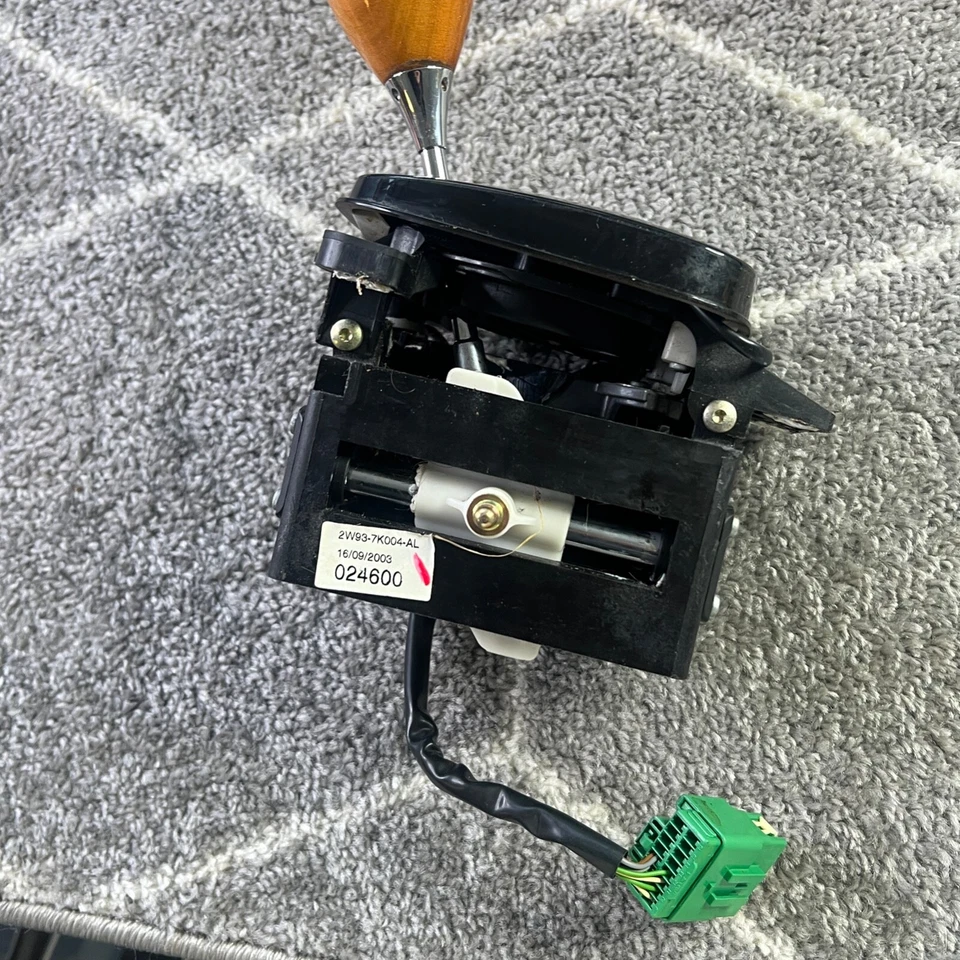 Jaguar XJ8 1998 1999 2000 2001 2002 2003 montaje de palanca de cambios 2W93-7K004-AL Foto 4 de 4